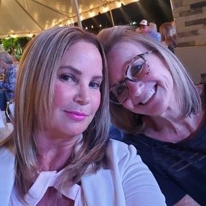 Meet your Posher, Paula